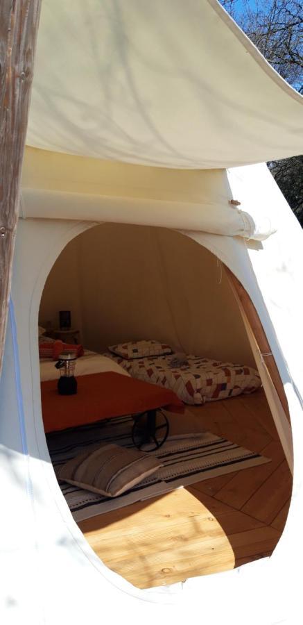 Le Tipi A Marie, Deconnectez- Vous !!! Hotel Cambounes Bagian luar foto
