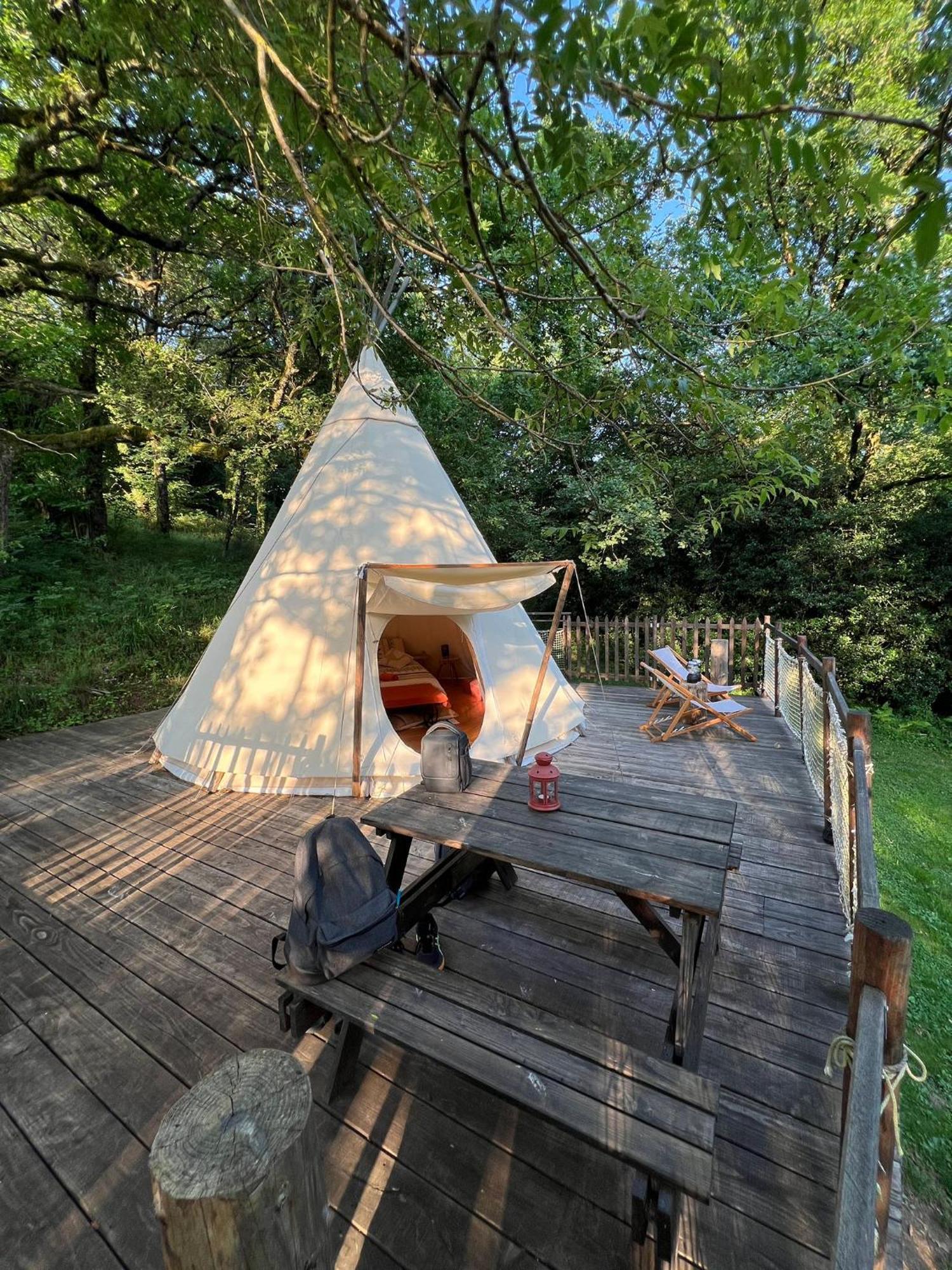 Le Tipi A Marie, Deconnectez- Vous !!! Hotel Cambounes Bagian luar foto